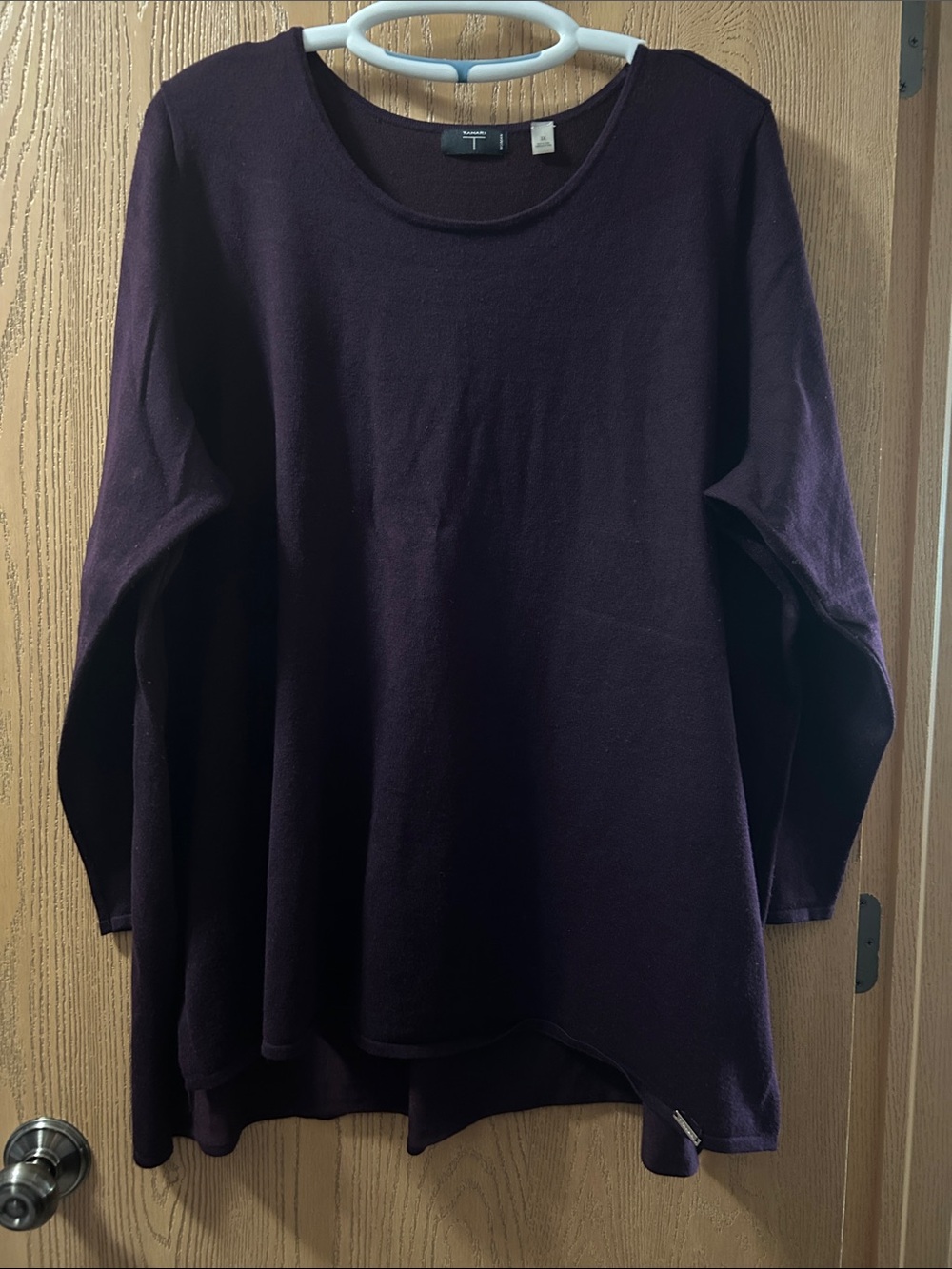 T Tahari Plum Long-Sleeve Scoop-Neck Pullover